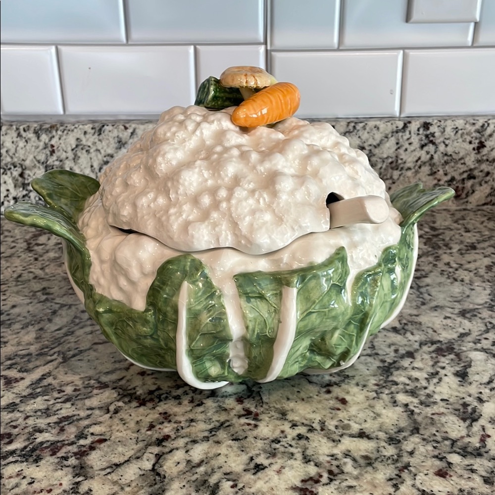 20th Century Portuguese Majolica Cauliflower Tureen with Ladle